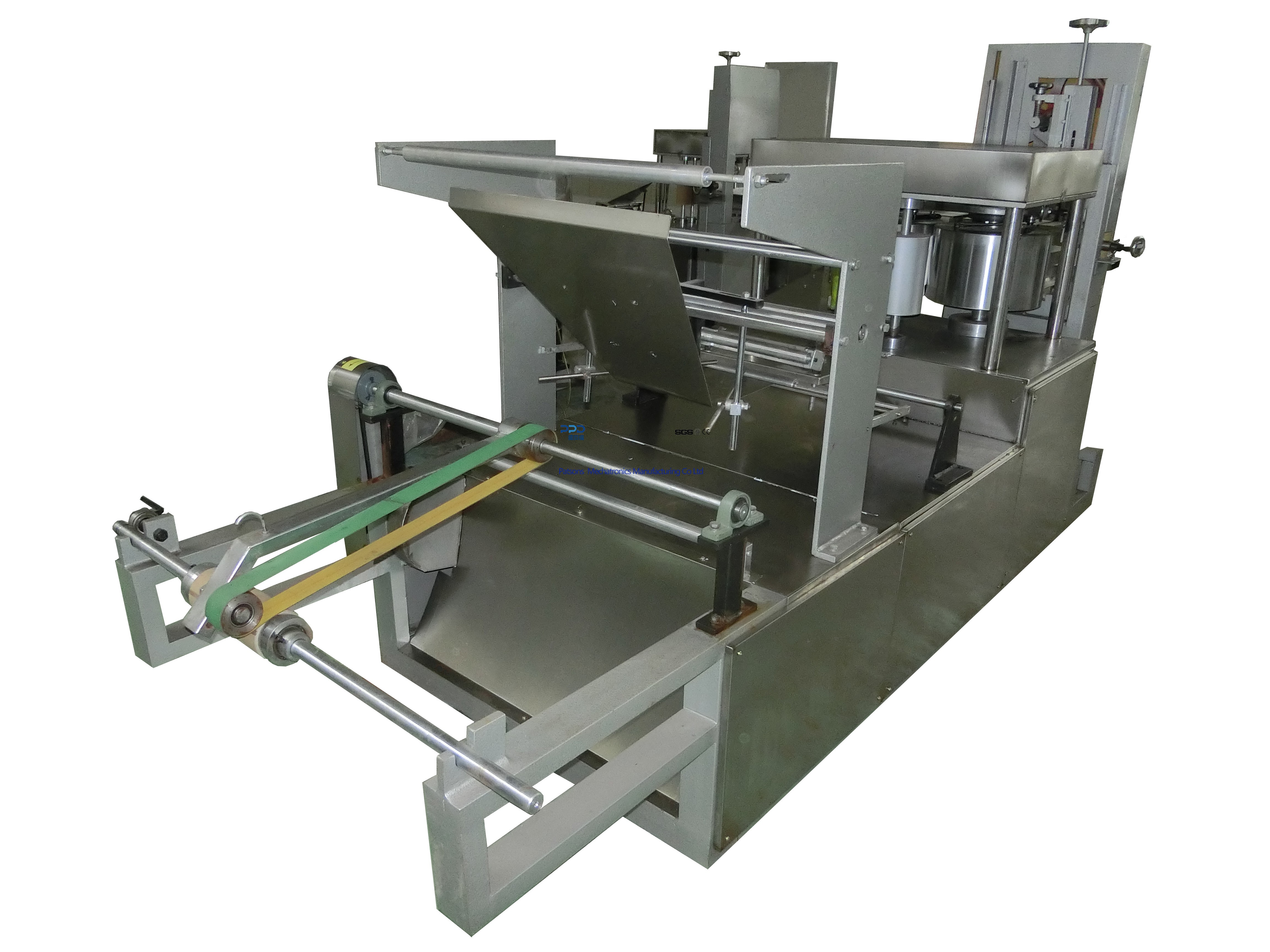 Medical Non-woven cloth folding cutting machine